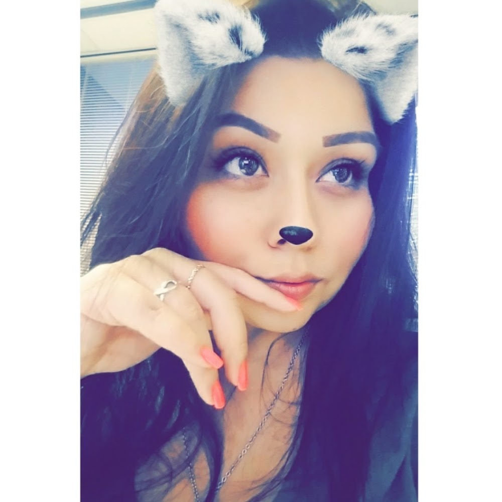 Meet your Posher, Angela